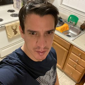 Meet your Posher, Javier